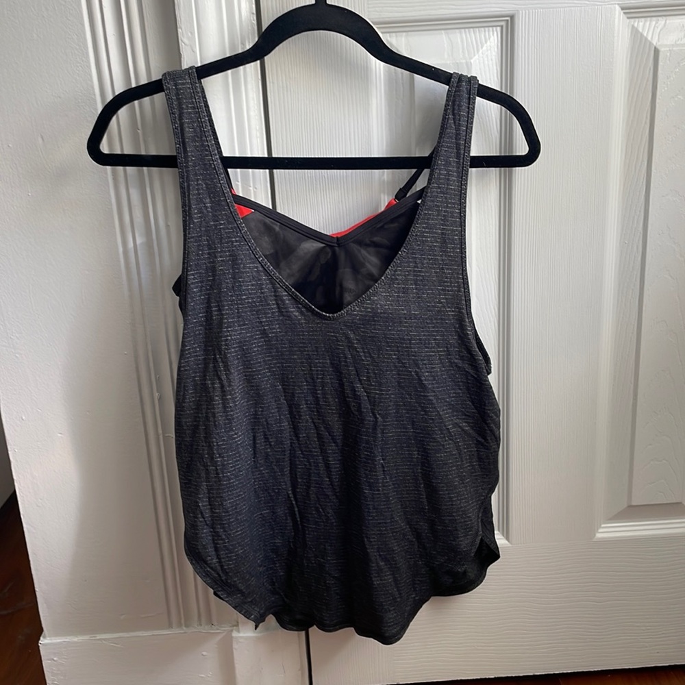 Lululemon tank and bra set
